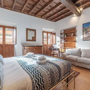 Montecitorio & Pantheon Stylish Flat , Rome Italie