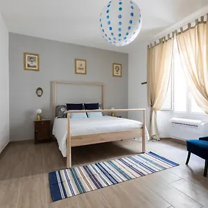Casa Otto , Rome Italie